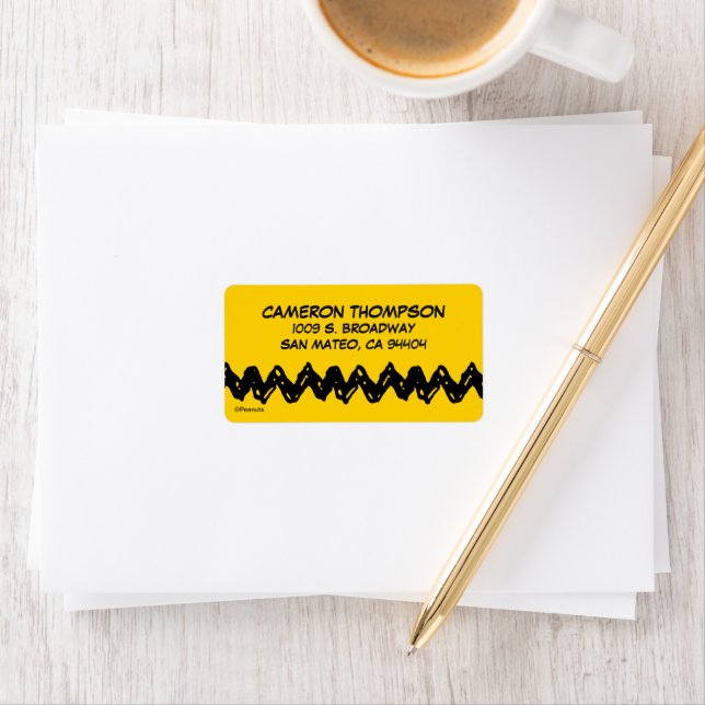 Etiqueta Cacahuetes | La camiseta Zig-Zag de Charlie Brown (In situ)