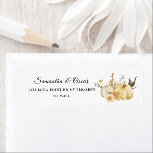 Etiqueta Calabaza y flores de color de agua otoñal de moda