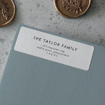 Etiqueta Chic Holiday Card Family Return Address Label<br><div class="desc">These chic holiday card family return address labels are perfect for a modern holiday card or invitation. The simple design features classic minimalist black and white typography with a rustic boho feel. Customizable in any color. Keep the design minimal and elegant, as is, or personalize it by adding your own...</div>