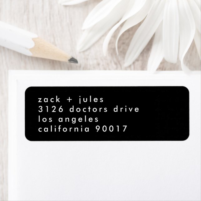 Etiqueta Custom Black White Names Stylish Wedding (In situ)