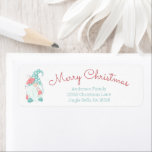 Etiqueta Cute Pastel Merry Christmas Gnome Dirección L<br><div class="desc">Destacar del resto de las tarjetas de vacaciones de esta temporada con este bonito y caprichoso diseño vacacional que presenta un adorable elfo Navidad de colores suaves. Las palabras "Feliz Navidad, familia Anderson y tu dirección" aparecen en tipografía con letras a mano y letras en negrita. Personalizar esta tarjeta única...</div>