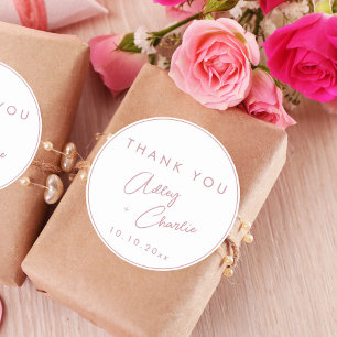 Etiqueta de agradecimiento de boda con fuente mode