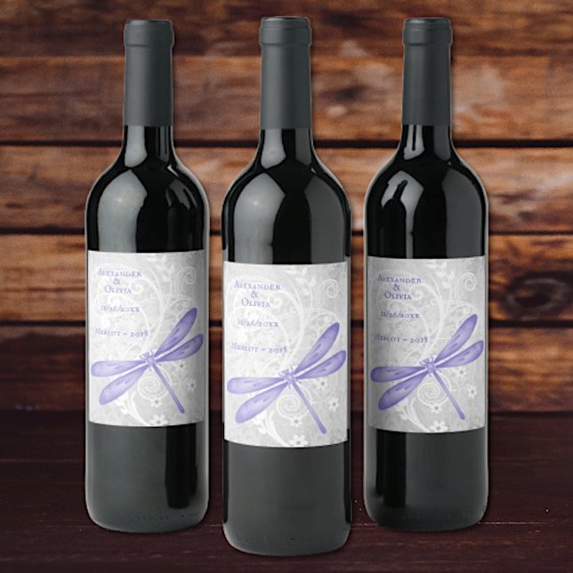 Etiqueta de Boda de la libélula púrpura (Purple Dragonfly Wedding Wine Label)