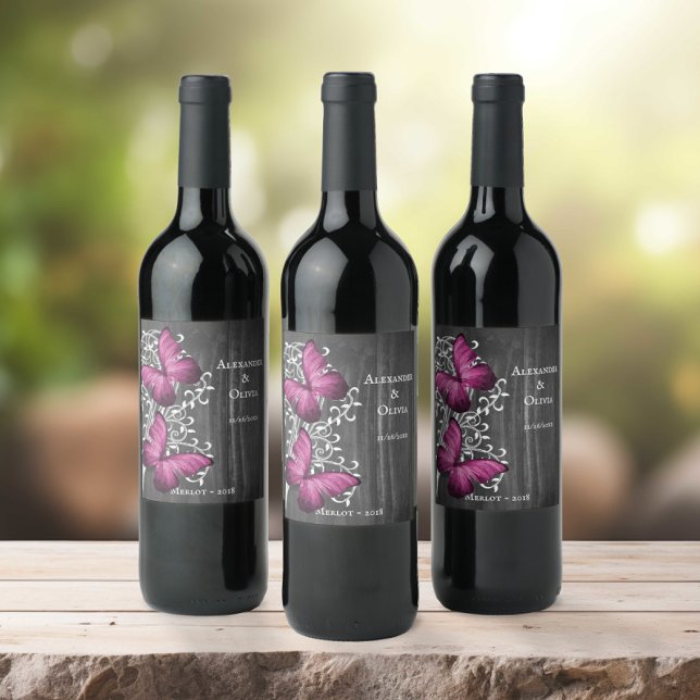 Etiqueta de Boda de mariposa rusa magenta (Magenta Rustic Butterfly Wedding Wine Label)