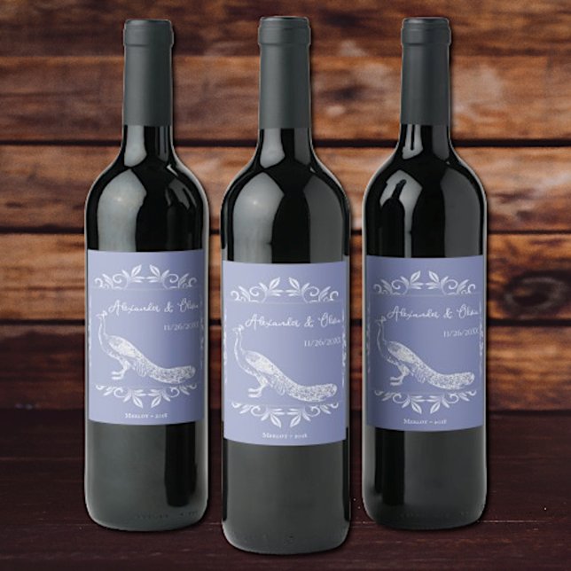 Etiqueta de Boda de vino perenne de pavo real (Periwinkle Peacock Flourish Wedding Wine Label)