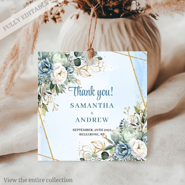 Etiqueta de Boda Romántica Polvorienta Azul Blanco (Romantic Dusty Blue White Floral Gold Wedding Tag)