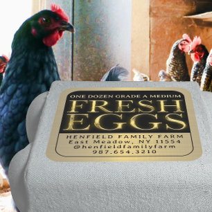 Etiqueta de cartón de huevos frescos con oro bisel