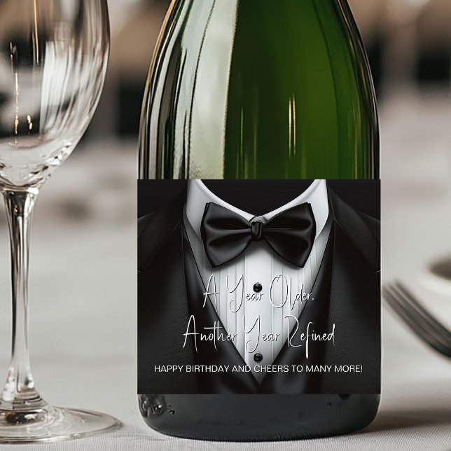 Etiqueta de champán para cumpleaños de hombre esmo (Tuxedo champagne labels. Add your text, logo, photo, etc., to personalize for your event.)