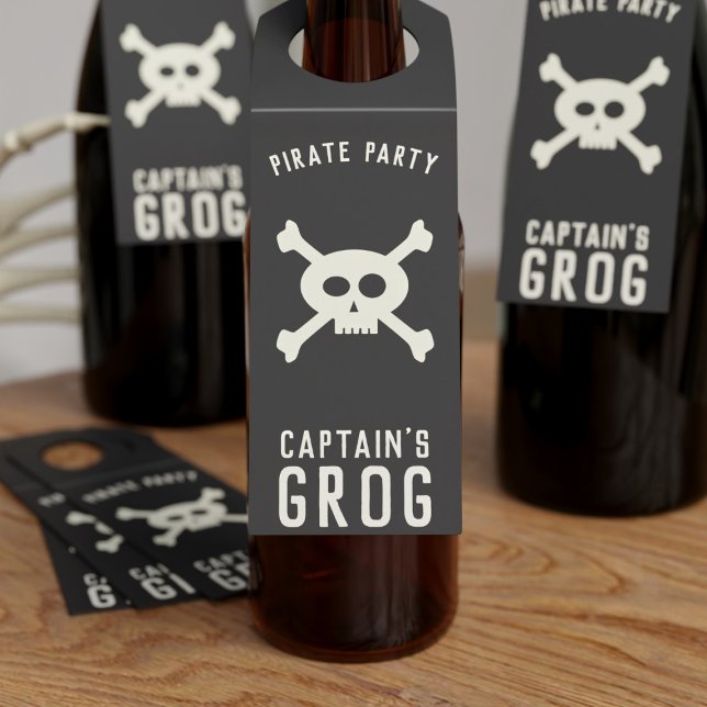 Etiqueta de colgante de botellas del Fiesta del pi (Skull and Crossbones bottle tag for yer pirate party. Yarrr!!)