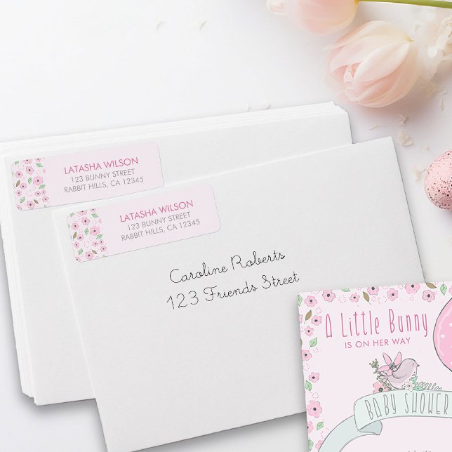 Etiqueta de dirección de devolución de flores rosa (Whimsical Pink Flower Address Labels from my Little Bunny & Balloon Baby Shower collection)