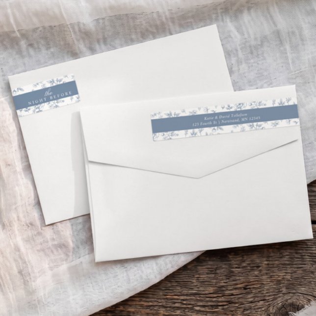 Etiqueta de dirección de devolución para cena de e (Dusty blue rehearsal dinner wrap around return address label with vintage French florals)