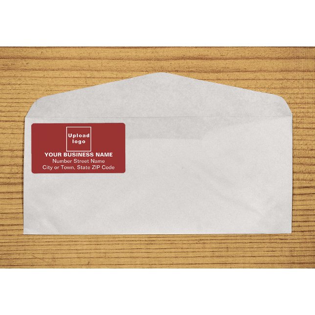 Etiqueta de envío rojo para empresas alineadas en  (Center aligned business red shipping label on envelope)