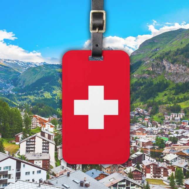 Etiqueta de equipaje rojo de bandera suiza simple (Simple Swiss Flag Red Luggage Tag
)