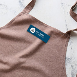 Etiqueta de nombre azul del empleado del logotipo 