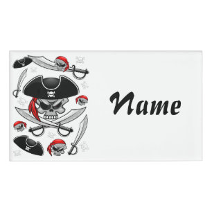 Etiqueta De Nombre Calavera pirata con sabers cruzados