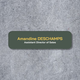 Etiqueta de nombre de empleado verde de oro y bosq