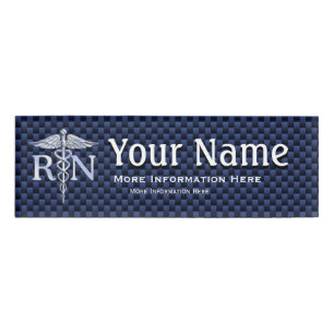 Etiqueta De Nombre El caduceo del RN de la enfermera registradoa