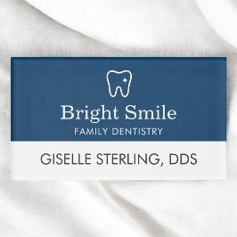 Etiqueta De Nombre Oficina de Dentista Azul Marino Negocio Moderno