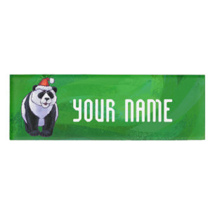 Etiqueta De Nombre Oso de Panda lindo en Santa Hat en verde