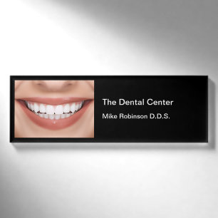 Etiqueta De Nombre Tema de sonrisa del personal de la oficina de dent