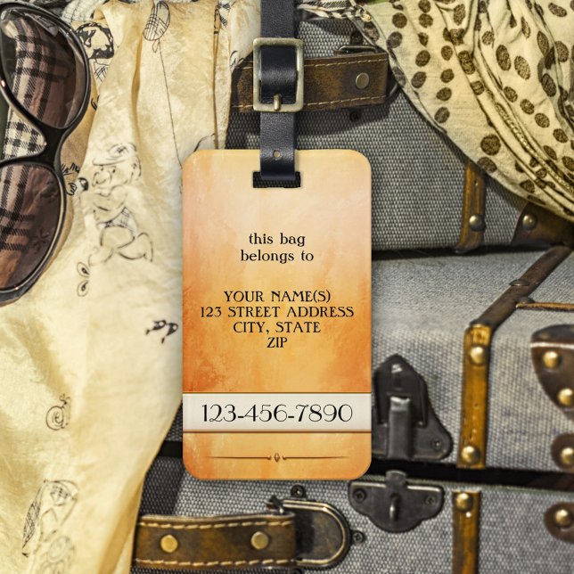 Etiqueta de portaequipajes artísticos de naranja R (Luggage tag featuring an elegant painted design in rose gold and orange with ivory cream)