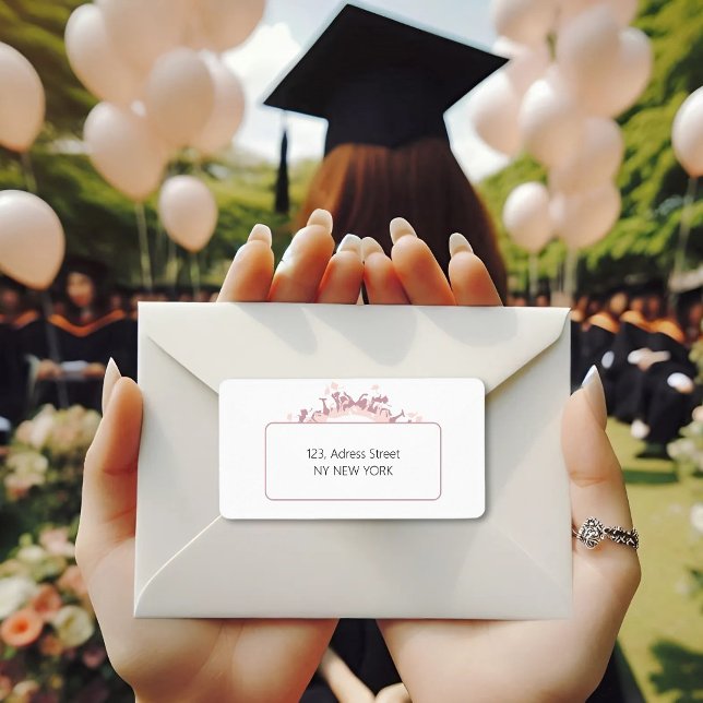 Etiqueta de sobre de silueta de graduados rosados (Subido por el creador)