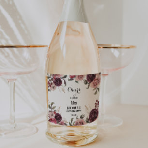 Etiqueta de Vino Burdeos Brillante para Desayuno d
