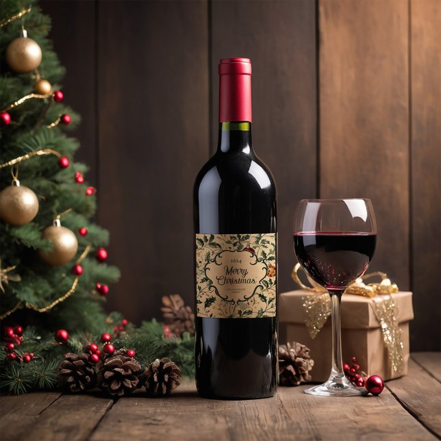 Etiqueta de vino de Navidad de época personalizada (Personalised Christmas Wine Lable on a wooden stuface with a Christmas tree in the background)