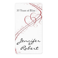 Etiqueta de vino de un aniversario para dos corazo