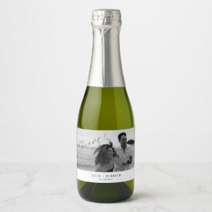 Etiqueta de vino espumoso para boda minimalista