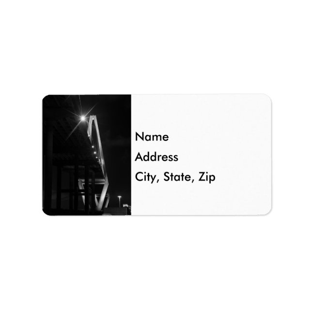 Etiqueta Debajo de Arthur Ravenel Grayscale (Frente)