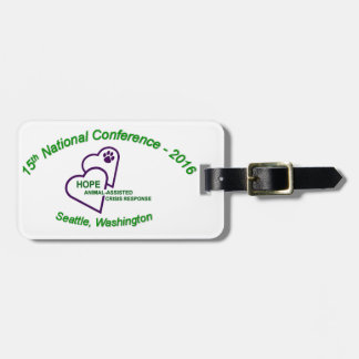 Etiqueta del equipaje con la correa de cuero