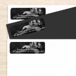 Etiqueta Dirección de devolución de fotos de pareja recién<br><div class="desc">Texto simple con superposición transparente para legibilidad. La imagen de fondo y/o el color son personalizables.</div>