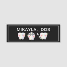Etiqueta divertida de nombre de la dentista de los