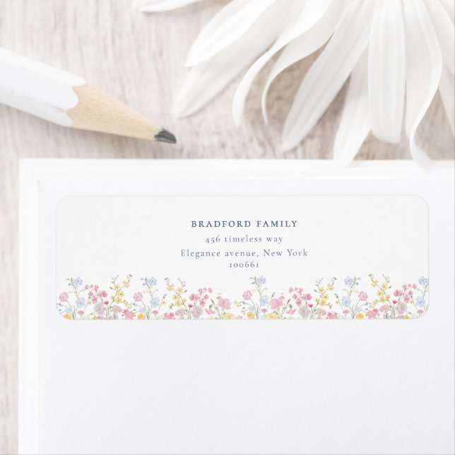 Etiqueta Dusty Blue Script Boho Wildflowers Wedding  (In situ)