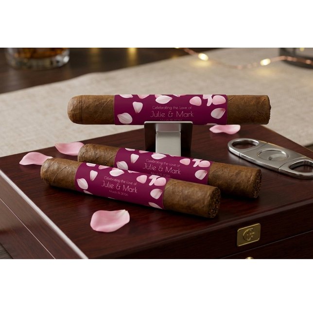 Etiqueta Elegant Burgundy Petals Wedding Custom Cigar Wrap (Subido por el creador)