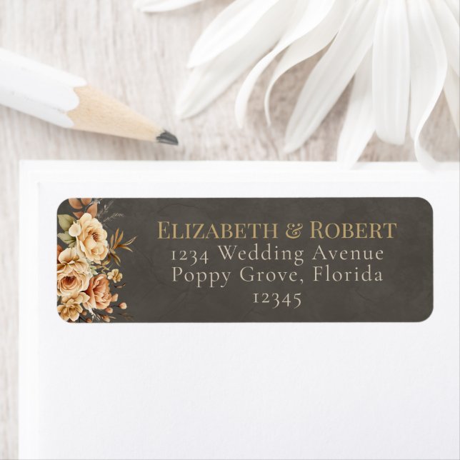Etiqueta Elegant Taupe Floral Wedding Address Label (In situ)
