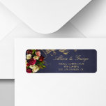 Etiqueta Elegante boda de moda floral de oro de color burde<br><div class="desc">Clásica caligrafía de oro de retorno dirección boda rsvp etiqueta con hermosa crema de marfil y flores borgoñas rojas con follaje sobre un oscuro fondo marino.               Adecuado para otoño o invierno Navidades elegantes bodas de inspiración rústica y elegante.</div>
