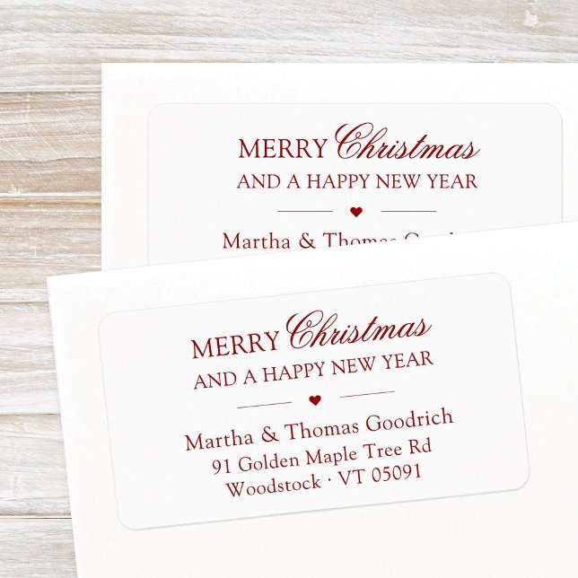 Etiqueta Elegante Script Feliz Navidad Dirección de Regreso (Elegant script, red Merry Christmas and a Happy New Year return address label with small heart.)