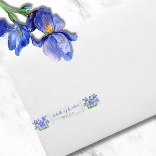 Etiqueta Envolvente De Dirección Elegantes Lirios Azules Florales sobre Mármol Gris