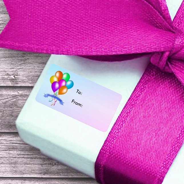 Etiqueta Feliz cumpleaños globos festivos de múltiples colo (Colourful balloons and streamers on Happy Birthday blue and pink gift tag stickers.)