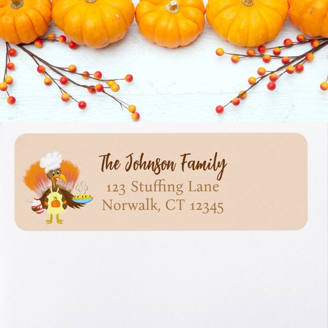 Etiqueta Feliz Día de Acción de Gracias Turquía sirviendo a (Tom Turkey Delivers Deliciousness! Thanksgiving labels for inviting autumn notes and more.)