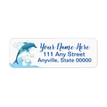 Feliz salto de delfín con burbujas