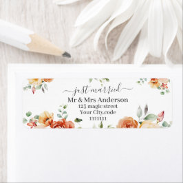 Etiqueta Floral elegante Invitación de boda recién casada