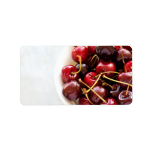 Etiqueta Fotografía de Cerezas Rojas Frescas en un Tazón