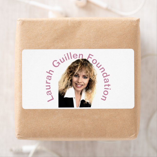 Etiqueta Fundación Laurah Guillen (In situ)