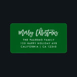 Etiqueta Green Merry Christmas Moderna Typography<br><div class="desc">Añada un toque personal y único a sus vacaciones y la correspondencia de los Navidades con nuestra moderna y elegante etiqueta de la dirección de retorno "Feliz Navidad" en la tipografía de la firma festiva verde. La perfecta incorporación personal a la correspondencia de temporada de sus Navidades</div>