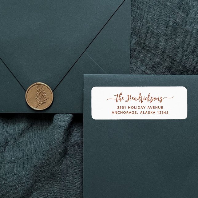 Etiqueta Guión de Boho Terracotta | Navidades familiares (A boho and modern holiday return address label with terracotta script)