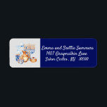 Etiqueta Hanukkah Chanukah Dirección de devolución Azul<br><div class="desc">Este diseño se creó a través del arte digital. Puede ser personalizado en el área de proporcionar o personalizar eligiendo la opción de pulsar para personalizar y cambiando el nombre, las iniciales o las palabras. También puede cambiar el color y estilo del texto o eliminar el texto para un diseño...</div>
