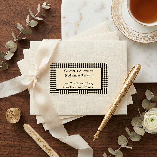 Etiqueta Harlequin Black Cream Text Border Address Labels (Subido por el creador)